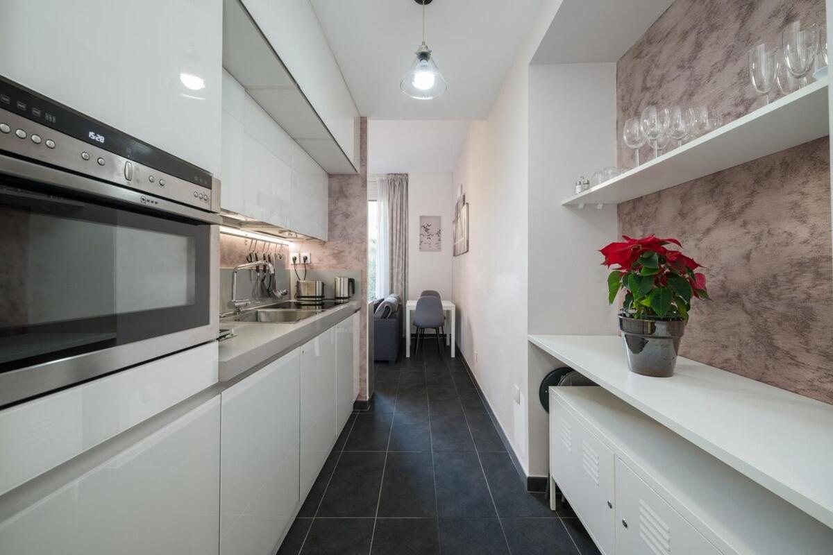 Apartamento Le Coq Wagner - Parking - Air Conditioning - Pool Menton Exterior foto